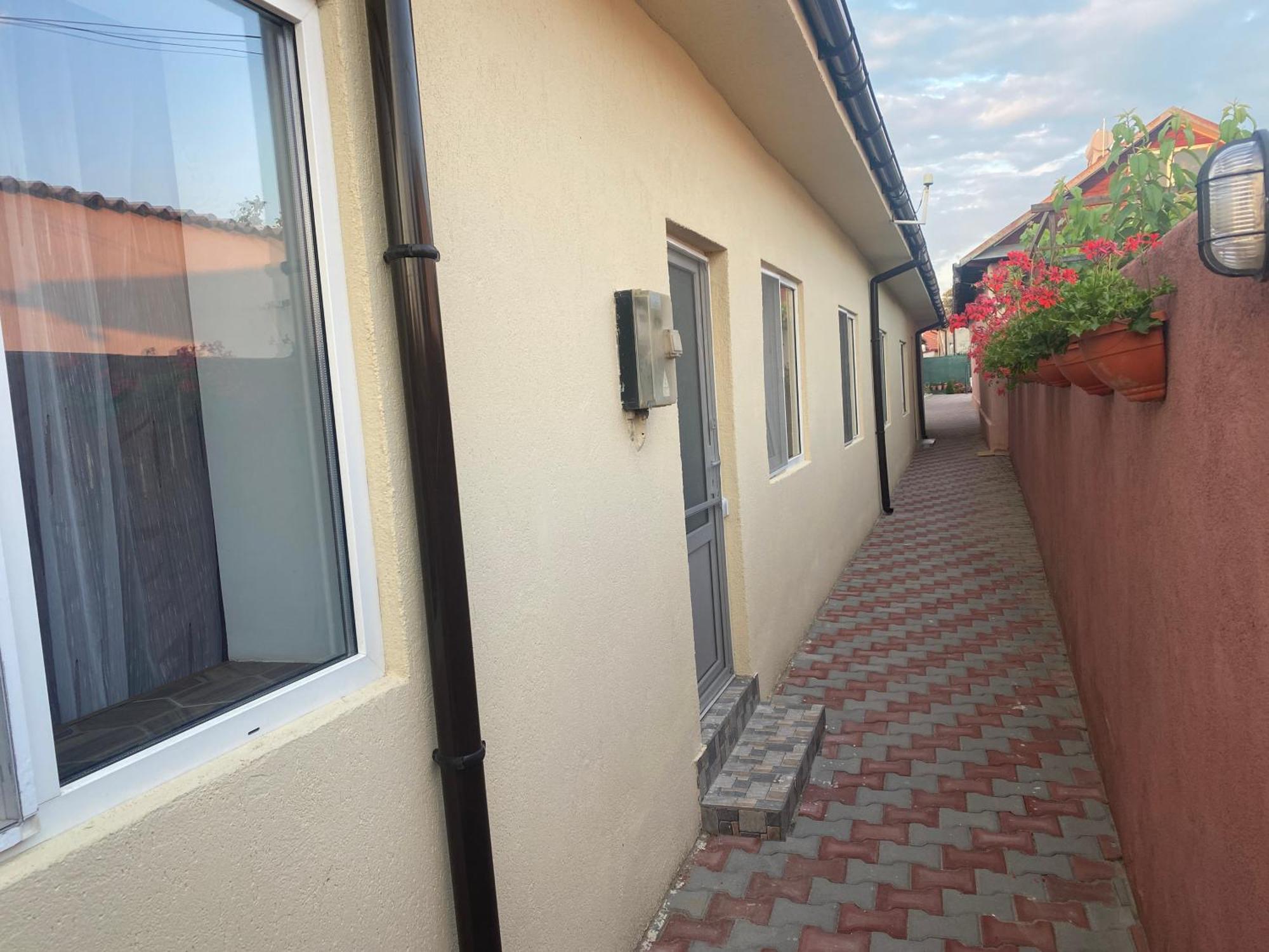Casa Laura Guest House คอร์บู ภายนอก รูปภาพ